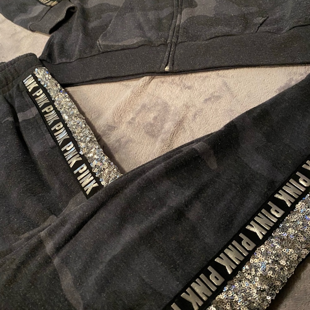 PINK VS |  sweat suit set with sequins - Picture 4 of 11